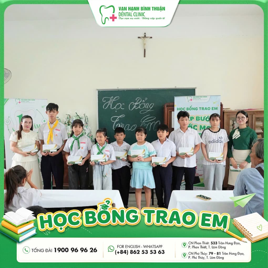trao-31-suat-hoc-bong-nha-khoa-van-hanh-binh-thuan