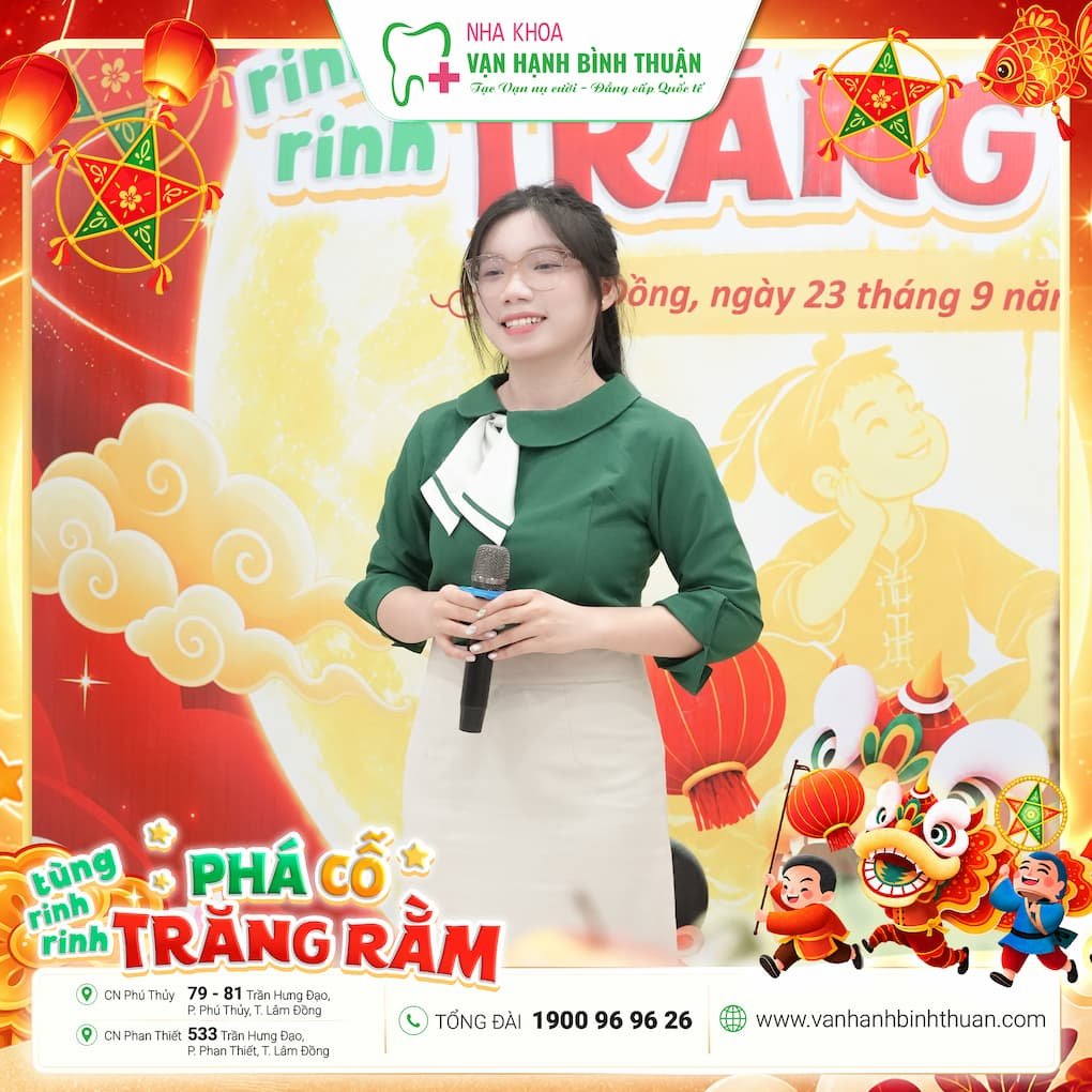Tiết mục văn nghệ Chú Cuội Chị Hằng đón Trung Thu tại Nha khoa Vạn Hạnh Bình Thuận