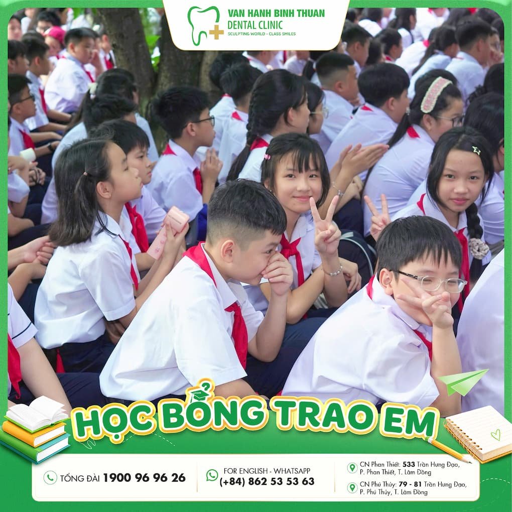 Nha khoa Vạn Hạnh Bình Thuận đồng hành cùng Trường THCS Hùng Vương khai giảng