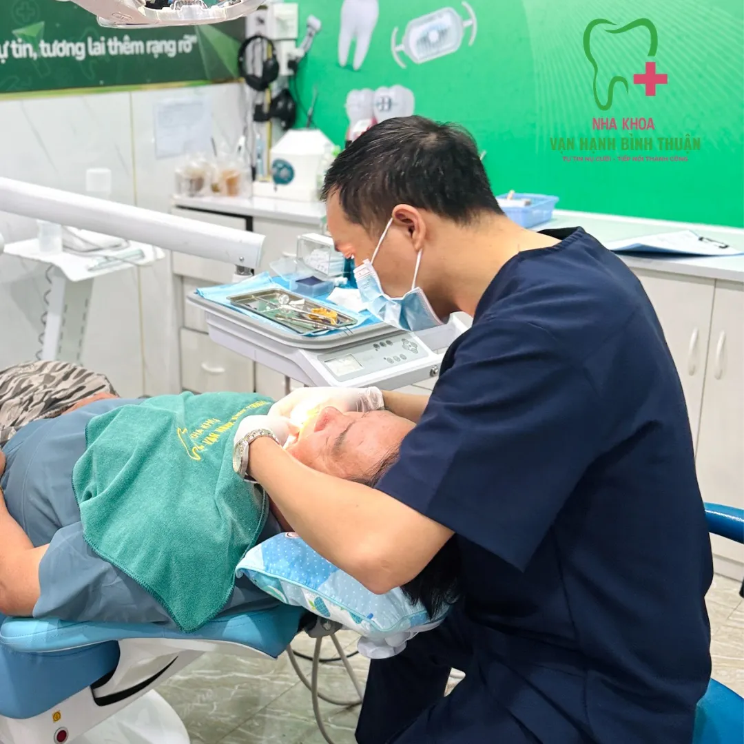 tham-kham-voi-bac-si-nha-khoa-2.jpg