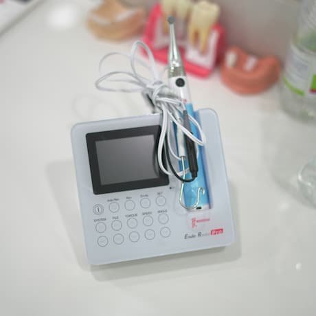 Máy định vị chóp răng Woodpecker Endo Radar Pro Apex Locator